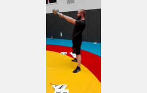 Guillaume en formation continue Wrestling training